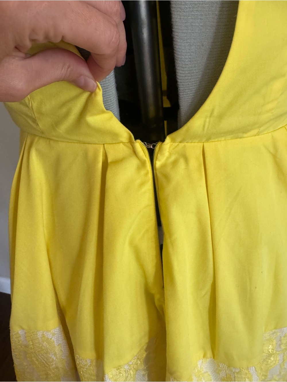 AX Paris Vintage Yellow Sleeveless Fit & Flare Dress with White Lace Hem - size - Picture 5 of 7